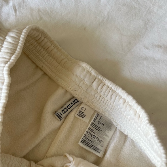 White Sweatpants - Picture 3 of 3